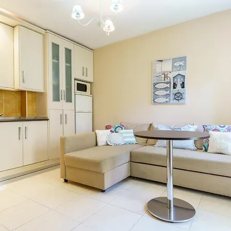 Ct 178 - Versalles - * Fuengirola